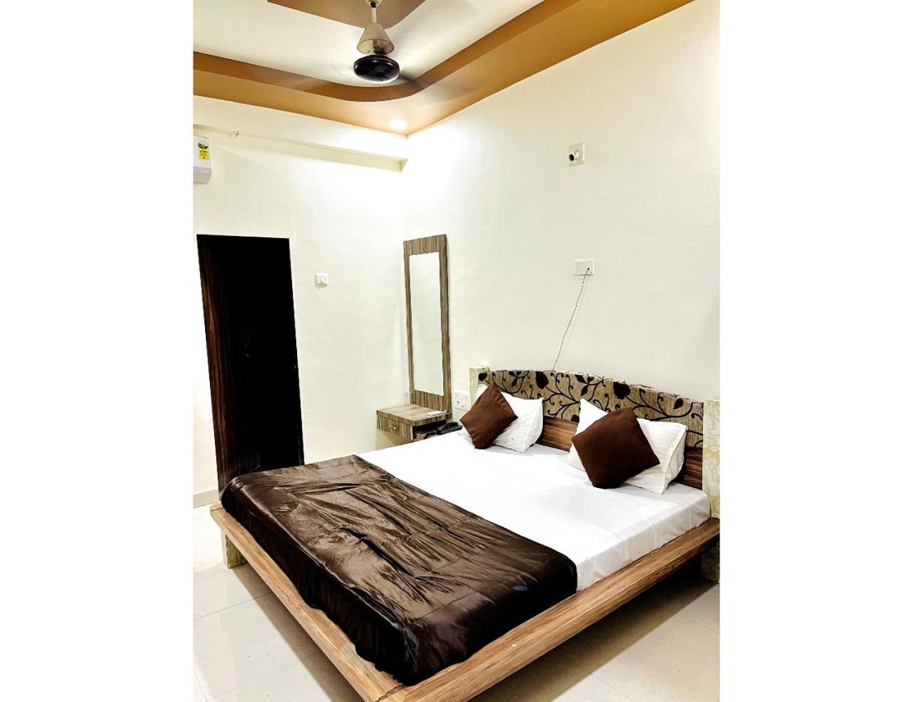 Hotel Dreamland, Somnath Exterior photo